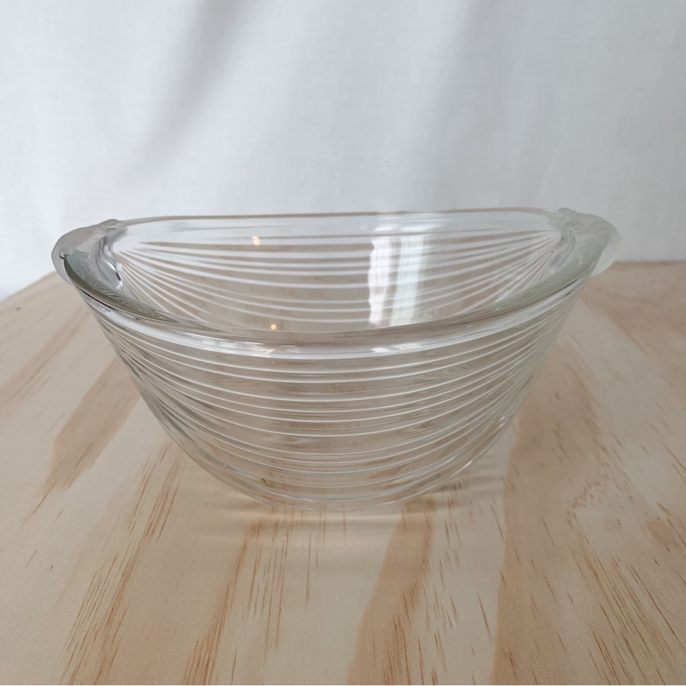 Ribbed Serving Bowl